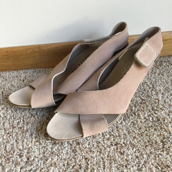 Pedro Garcia Libby Criss-Cross Mid Heel Sandals - Picture 2 of 13